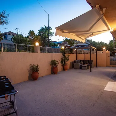 Erasmia's House 別荘 *