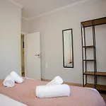 Erasmia's House Nyaraló
