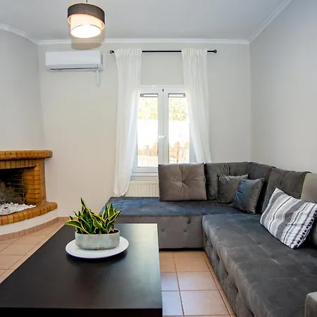 Erasmia's House Casa de Férias *