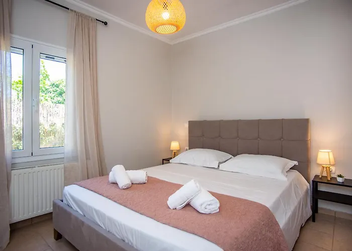 Erasmia's House Holiday home Lakithra