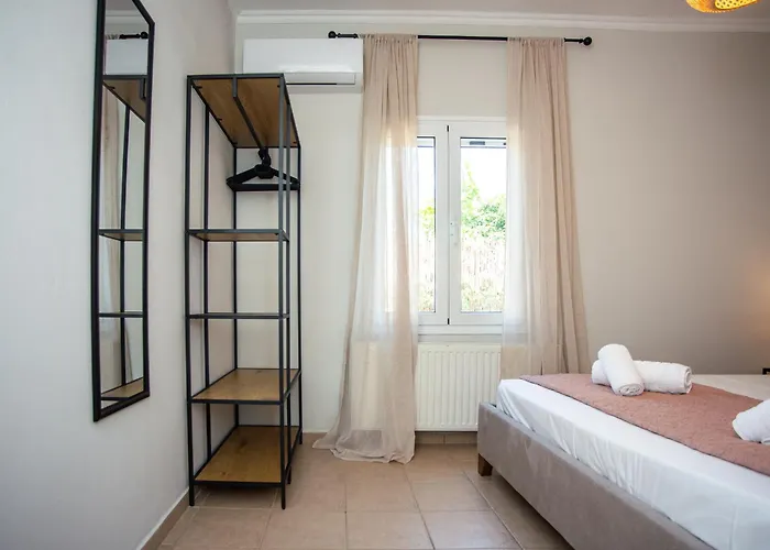 Erasmia's House Holiday home