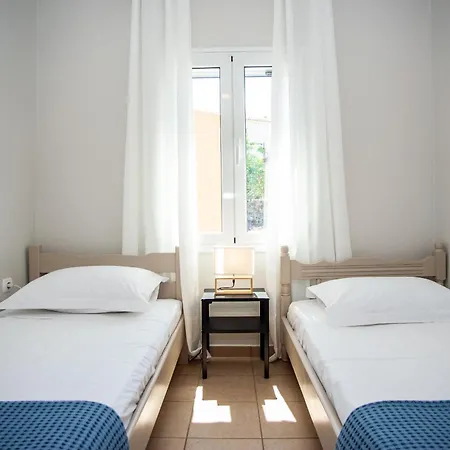 Semesterbostad Erasmia's House Lakíthra