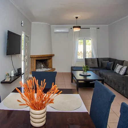 Erasmia's House Semesterbostad *